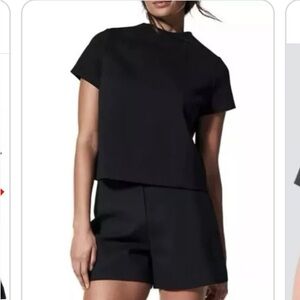 Spanx The Perfect Funnel Neck Top in Classic Black Size Small. EUC